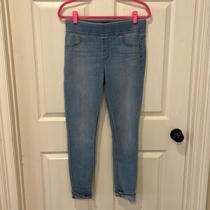 Old Navy NWOT rockstar super skinny jeggings, size 6 🔵